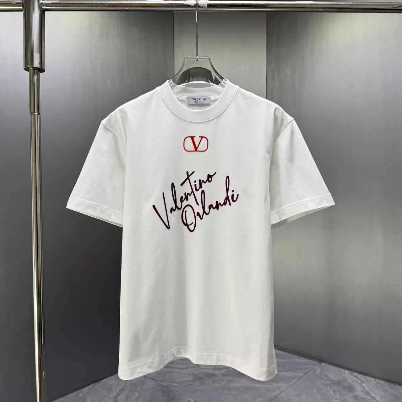 VLENTIN* * 2026 New Arrival T logo ：Black White Yellow Dark Blue Sizes：S M L XL XXL